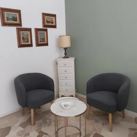 Apartman La Casa Di Chira Con Casa Silvestro Milánó