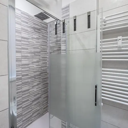 Apartman Chiara's Urban Oasis - - Duomo 8 Min *