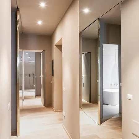 Easylife - - Suffragio 3 - Fashion District 아파트 *