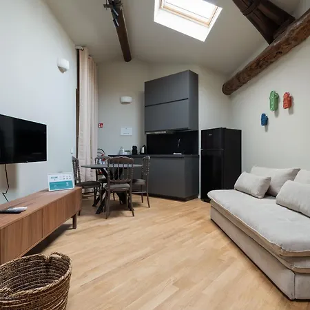 Brera In Porta Venezia Appartamento *