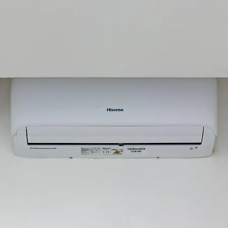 Spacious 4-bed 2-bath, 3 Min Walk To M1 Bande Nere