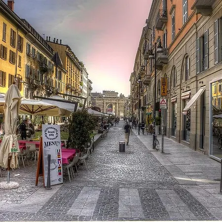 Apartamento Luxury Loft With Sauna & Jacuzzi Milán