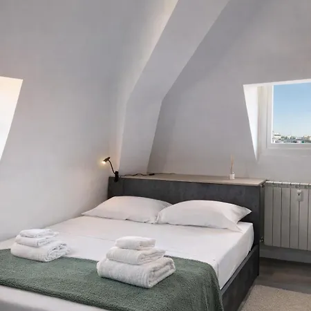 House Crocetta Mediolan