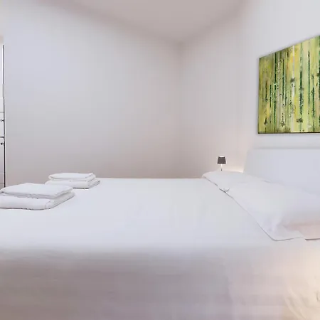 Mila Monterosa * Μιλάνο