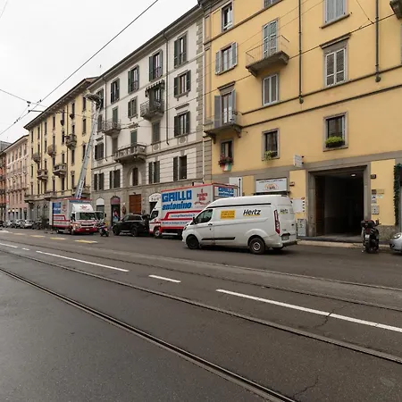 Daire Guesthost - Porta Garibaldi White Flats