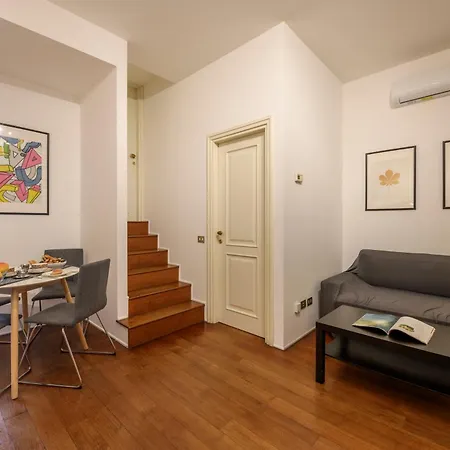 Pontaccio, 4 - Vivere In Brera, Quartiere Bohemien Di شقة *