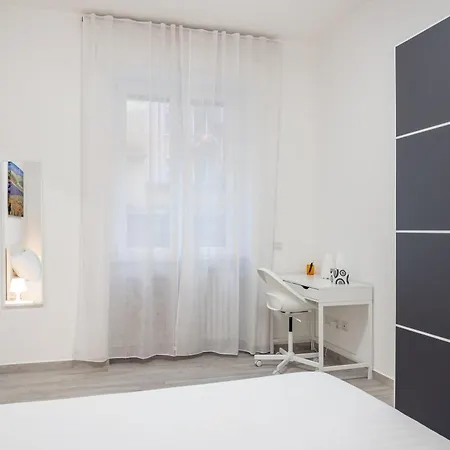 Apartman Chiara's Urban Oasis - - Duomo 8 Min Milánó