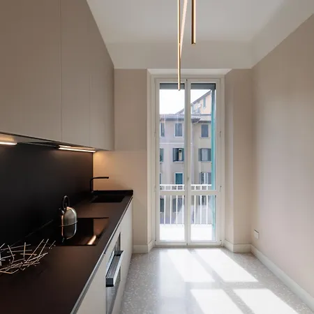 Modern Two-room Via Lambrate, 13 - Mirable Pm Appartamento *