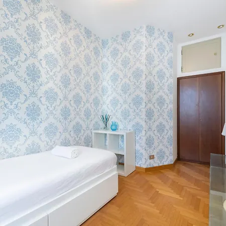 Easylife - - Spallanzani 15 - Porta Venezia *