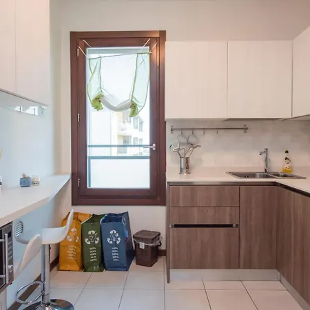 Bicocca, Free Parking, Private Garage, Metro M5 200m, Garden, Kids & Pet Friendly מילאנו