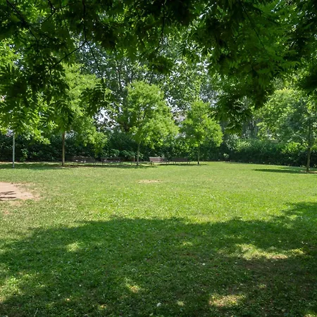 Bicocca, Free Parking, Private Garage, Metro M5 200m, Garden, Kids & Pet Friendly * Milano