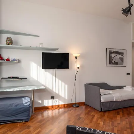 Flat In Duomo Апартаменты Милан