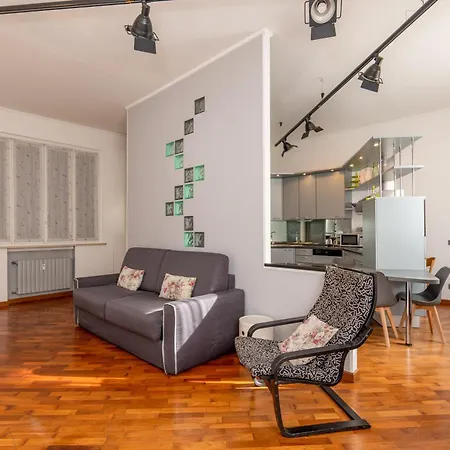 Flat In Duomo Апартаменты