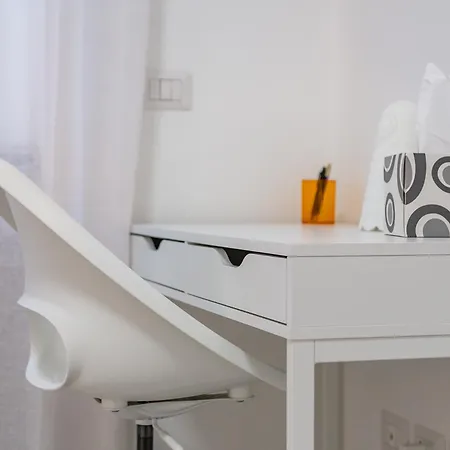 Chiara's Urban Oasis - - Duomo 8 Min Apartman