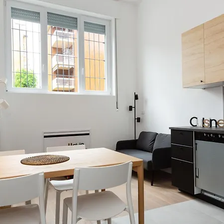 Joivy Contemporary In Historical Giambellino-lorenteggio * Milano