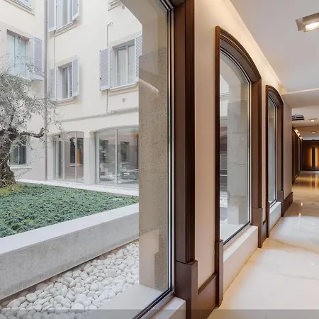 Διαμέρισμα Brera In Center *