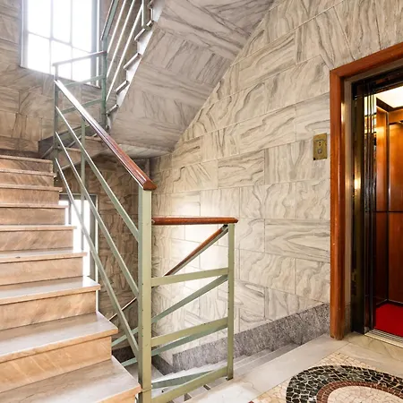 Appartement Smart Living Bocconi - Your From Milaan