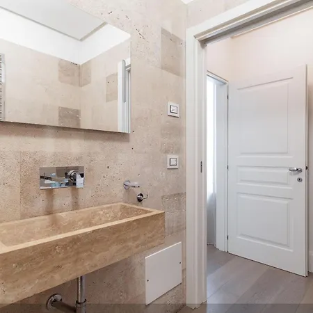 Brera In Center شقة *