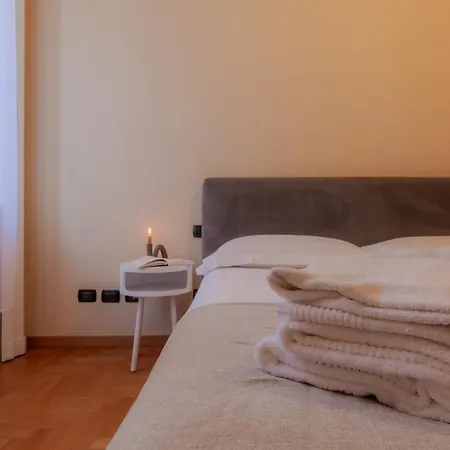 Italianway - The B Village New Mediolan