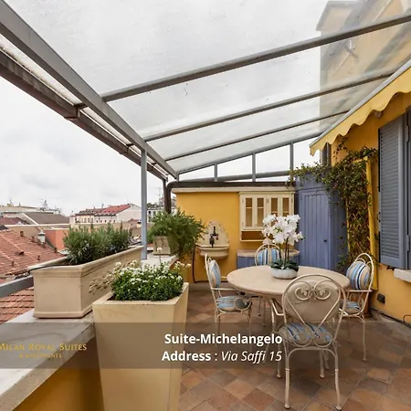 Royal - Centro Cadorna * Milan