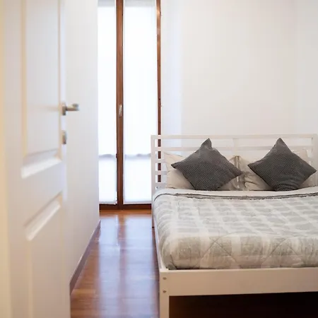 Bubi House Porta Romana * Милан