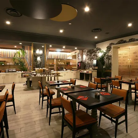 米兰市中心莱昂纳多酒店 酒店