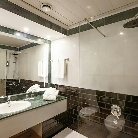 米兰市中心莱昂纳多酒店 酒店