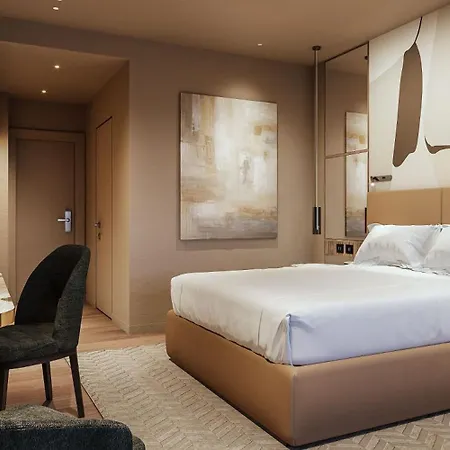 Crowne Plaza By Ihg Hotel Milán