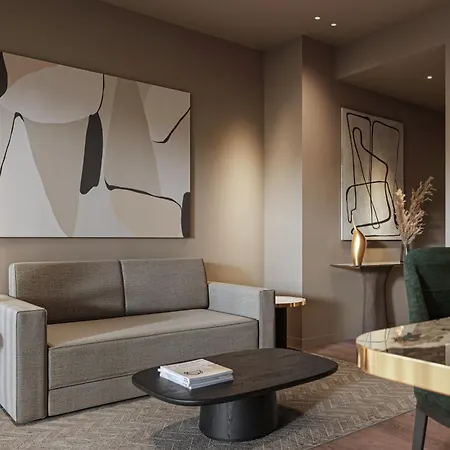 Crowne Plaza By Ihg Hotel