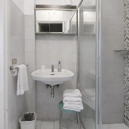 Giusti 6 3* Milan