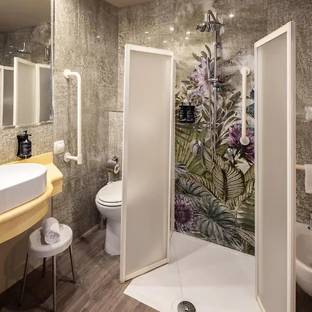 Hotel Garibaldi Station By Ihg