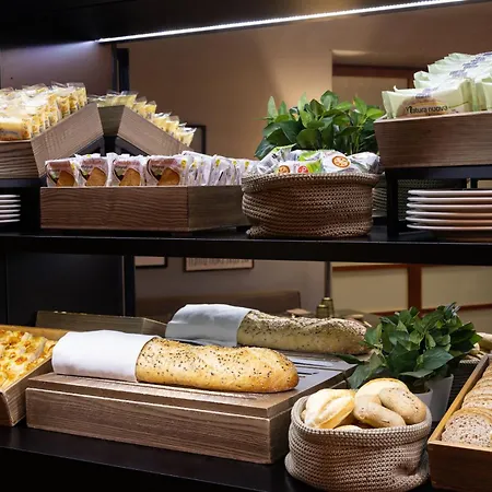 Garibaldi Station By Ihg 4* Milan