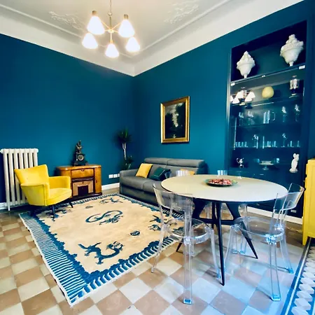 Luro - Elegant Liberty *