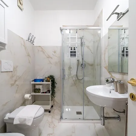 Ourjoy & Skyjoy Units - Via M Gioia, 47 - Wifi, Private Parking, Station, * Милан