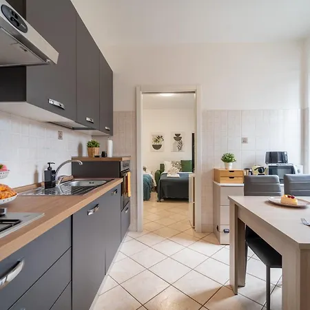 Апартаменты Ourjoy & Skyjoy Units - Via M Gioia, 47 - Wifi, Private Parking, Station,