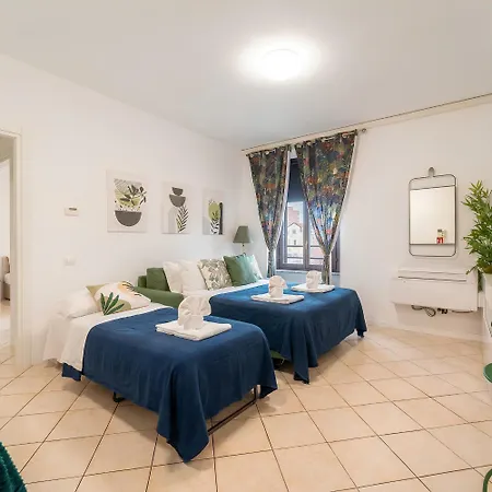 Ourjoy & Skyjoy Units - Via M Gioia, 47 - Wifi, Private Parking, Station, Апартаменты *