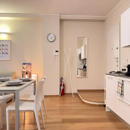 Citylife, Sempione, Near Gerusalemme Metro Apartmán Milán