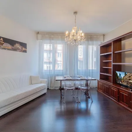 Lägenhet Sempione Color Citylife Fiera District