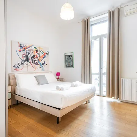 Easylife - - Lazzaro Papi 3 - Porta Romana