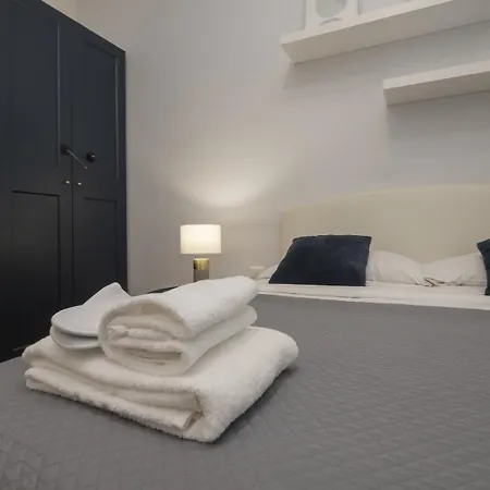 شقة & Modern Porta Vittoria-duomo By Rentopolis