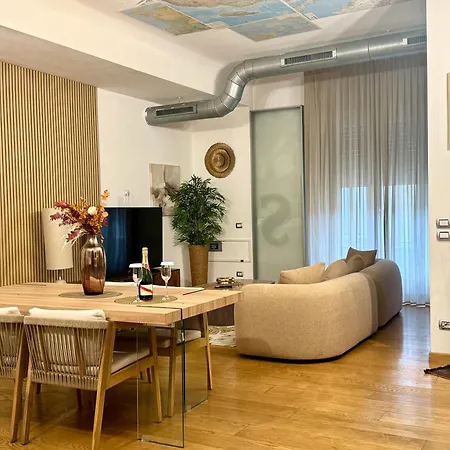 Apartamento Intomilan I Elegante Loft In Duomo *