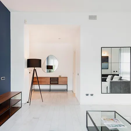 Relstay - Montenapoleone Apartment