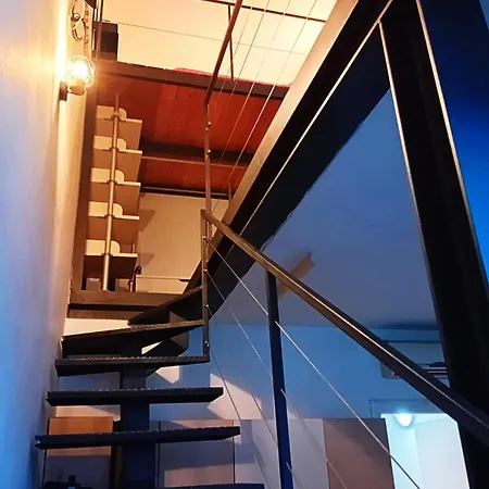 فندق مبيت وإفطار Loft Bovisa 3*