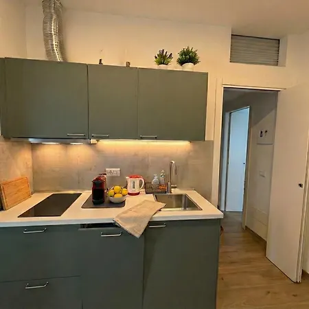 Loreto 15 Mins From Duomo - M1 Rovereto アパート