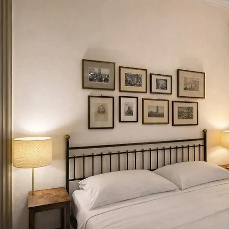 Dhomes And - Galleria Gold, Balcony Milano