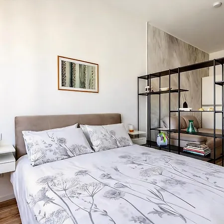 San Siro Amazing Flat דירה *