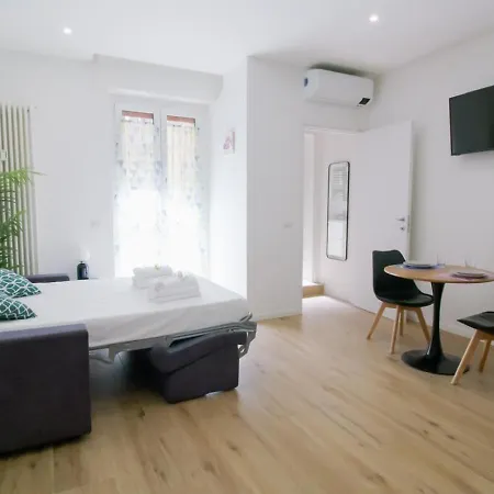 Navigli - Free Wifi Milan