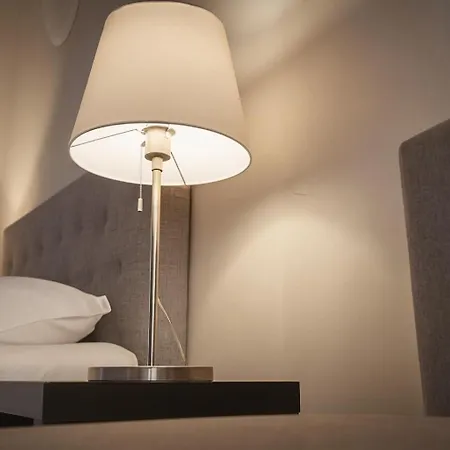 Casa - And - Duomo's Whisper, Balcony Apartman