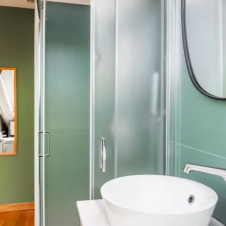 Station 5 Min The Skyshouse 아파트 *