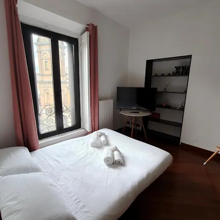 Center Urban Apt, Ac, Wifi, Metro M3 Duomo 아파트 *